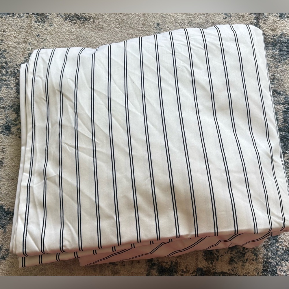 Striped White and Black Bedding Set
